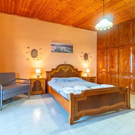 Traditional Panoramic Sea View Holiday home